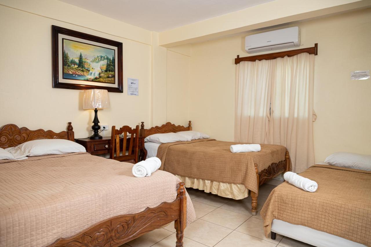 Hotel Internacional Palmerola 科马亚瓜 外观 照片