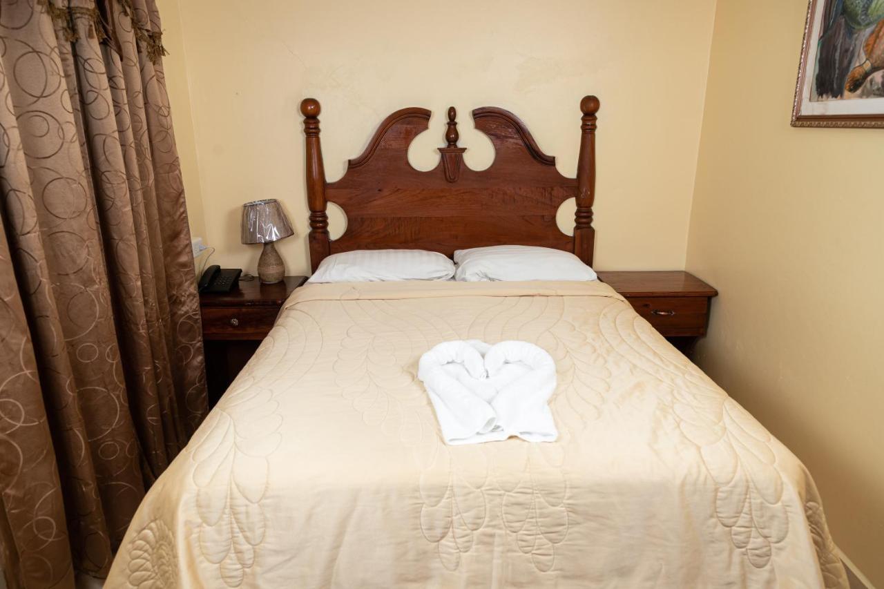 Hotel Internacional Palmerola 科马亚瓜 外观 照片