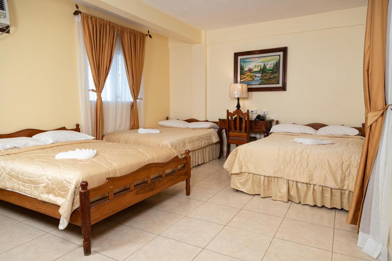 Hotel Internacional Palmerola 科马亚瓜 外观 照片
